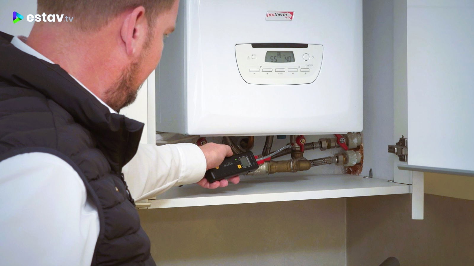 Kontrola plynových rozvodů a kotlů v bytovém domě