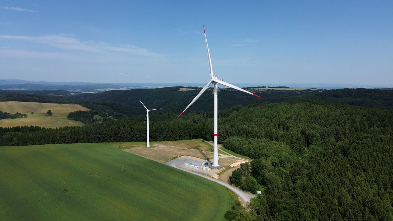 Větrné elektrárny po 20 letech: reálné zkušenosti z okolních obcí